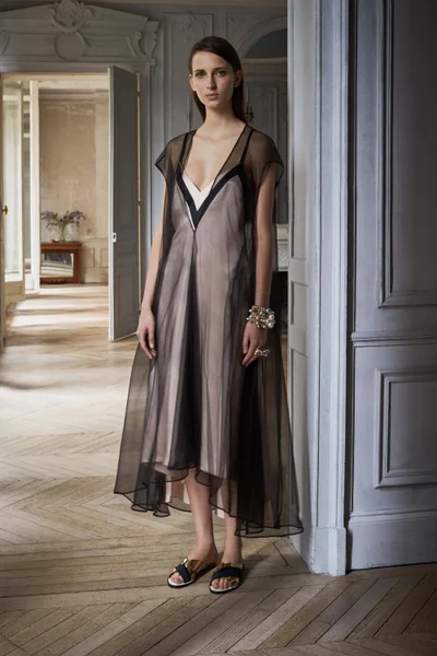 Look 32